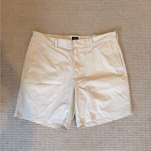 J CREW 7” TECH SHORT NWOT